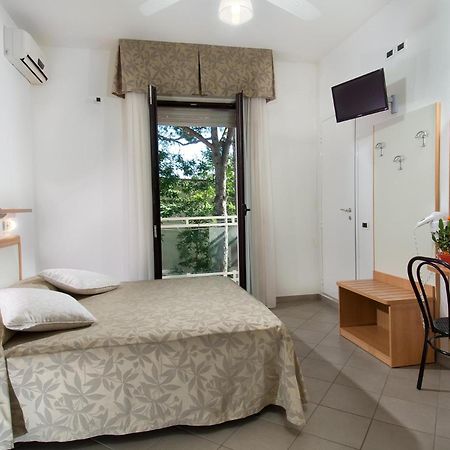 Hotel Trieste Cervia Eksteriør bilde