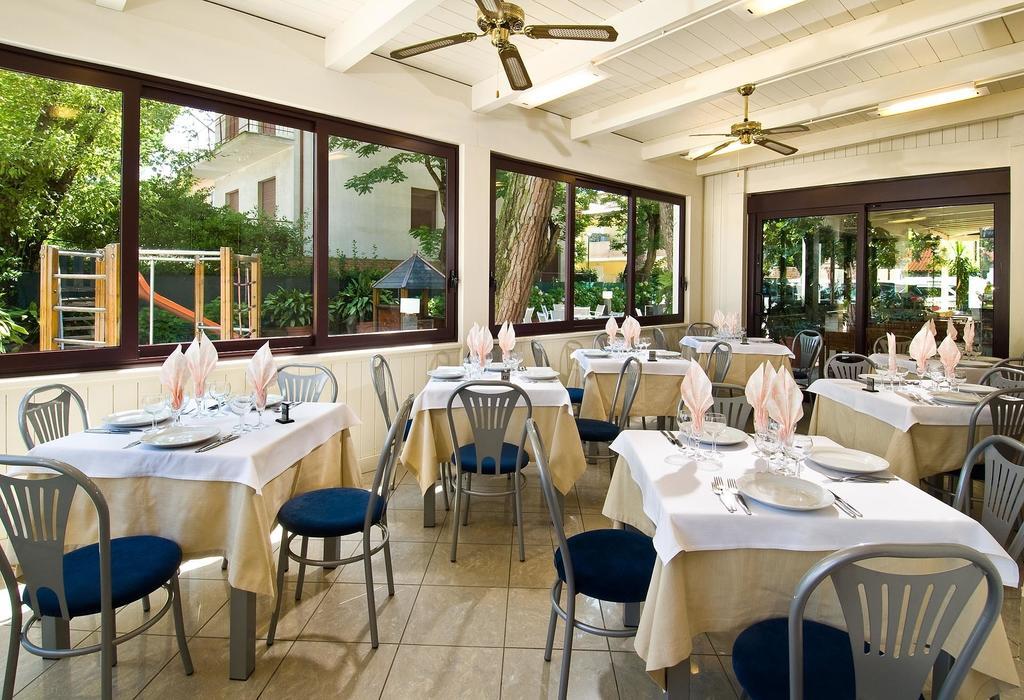 Hotel Trieste Cervia Eksteriør bilde